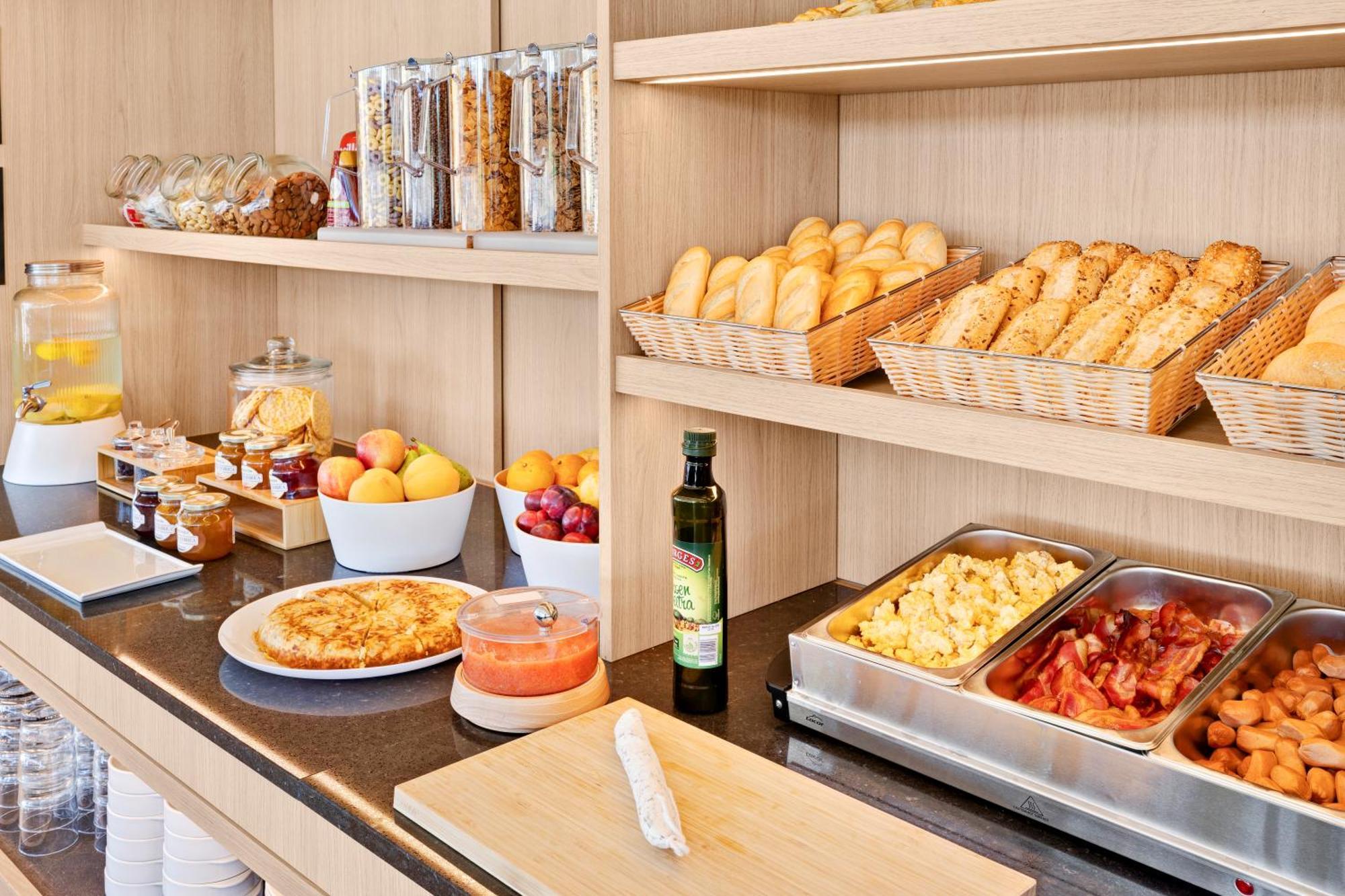 B&B Hotel Madrid Tres Cantos Luaran gambar